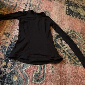 Lululemon black long sleeve